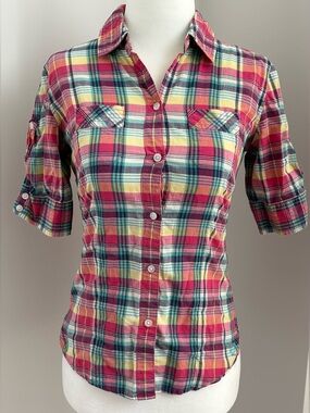 American Eagle Outfitters Pink, Yellow & Teal Plaid Button-Down Shirt